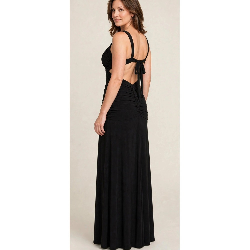 XSCAPE by Joanna Chen Black Ruched Evening Gown Open Back Formal Dress Size 12
